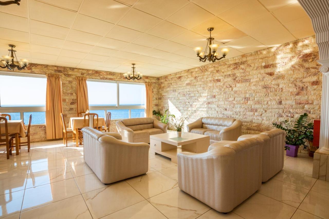 Castelia Bay Hotel Амупи Экстерьер фото